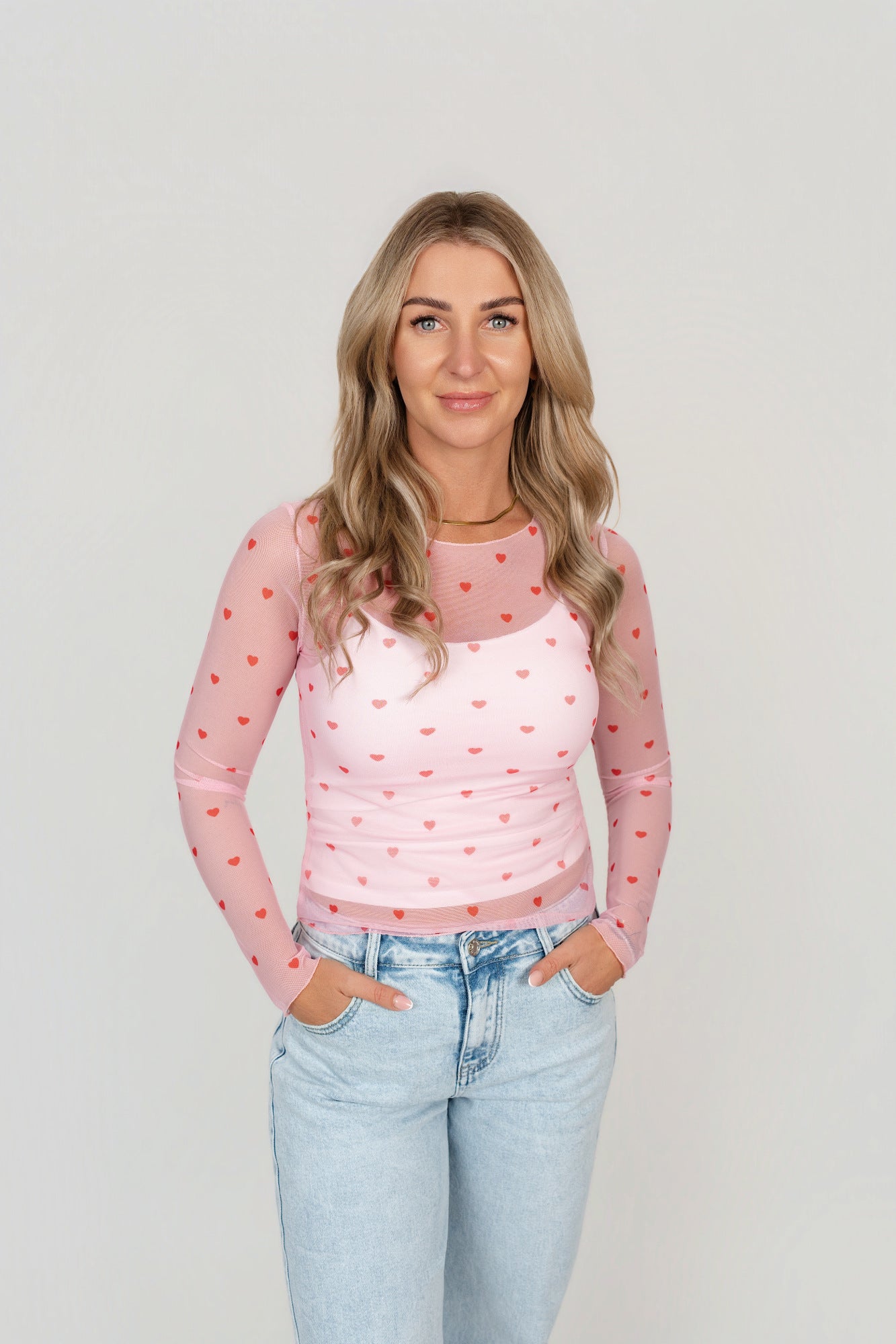 Mesh Langarmshirt mit Herzen