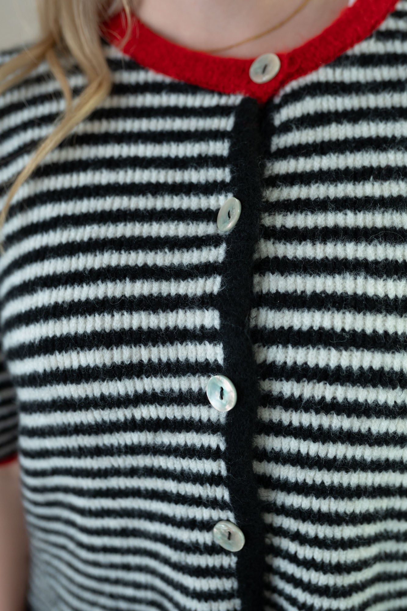Strickjacke kurzarm gestreift