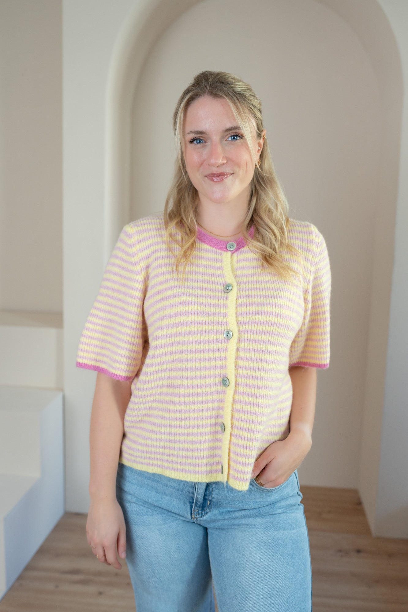 Strickjacke kurzarm gestreift