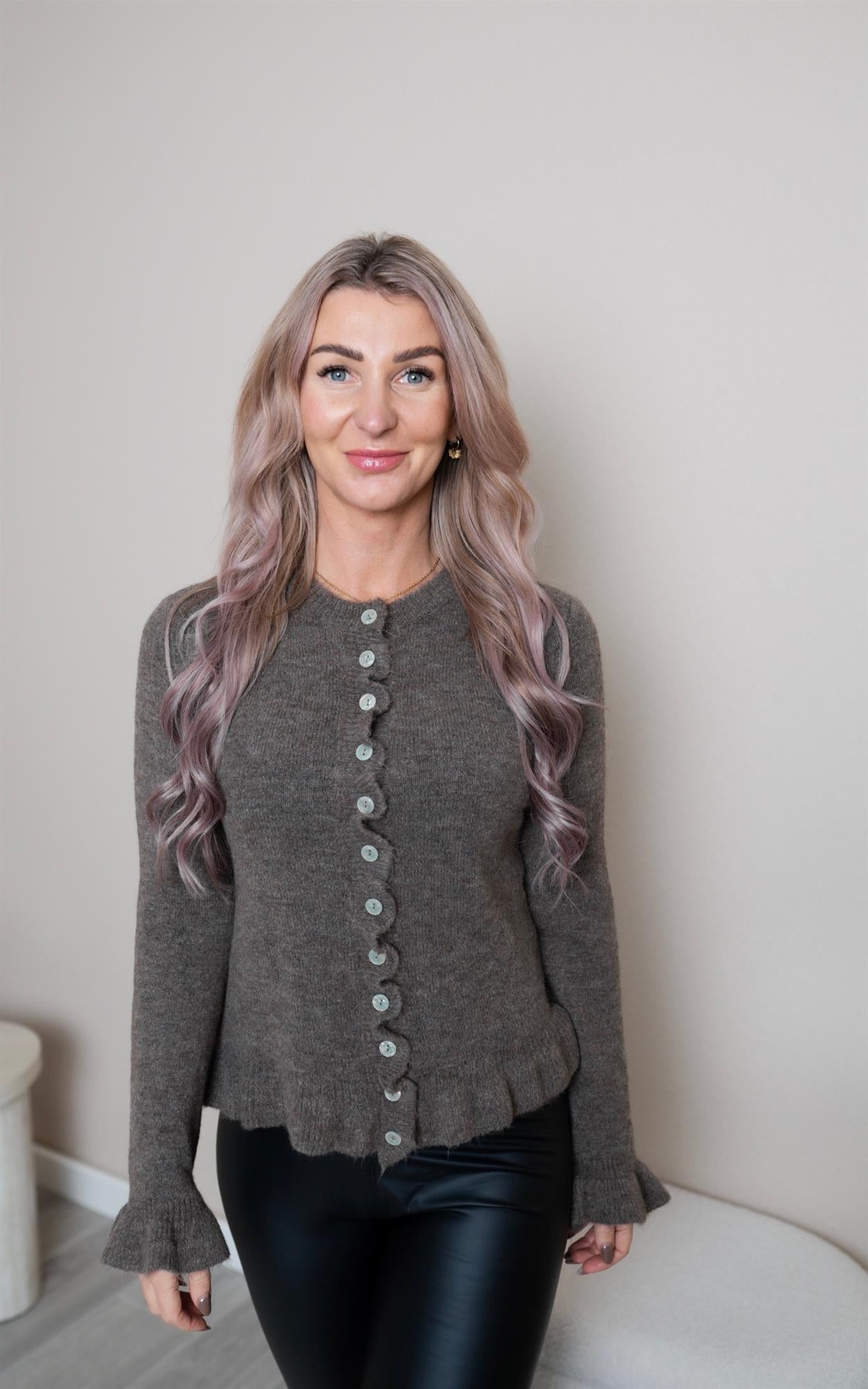 Jacke mit Rüschen