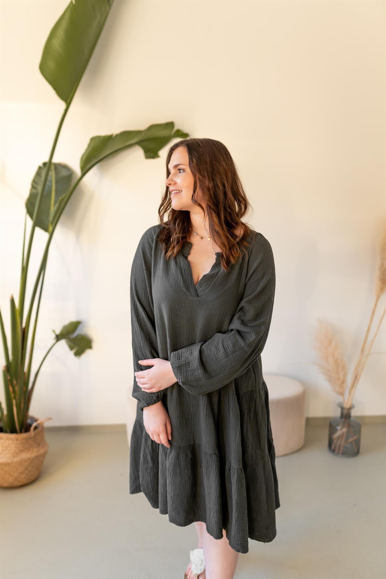 Musselin Kleid mit V-Ausschnitt