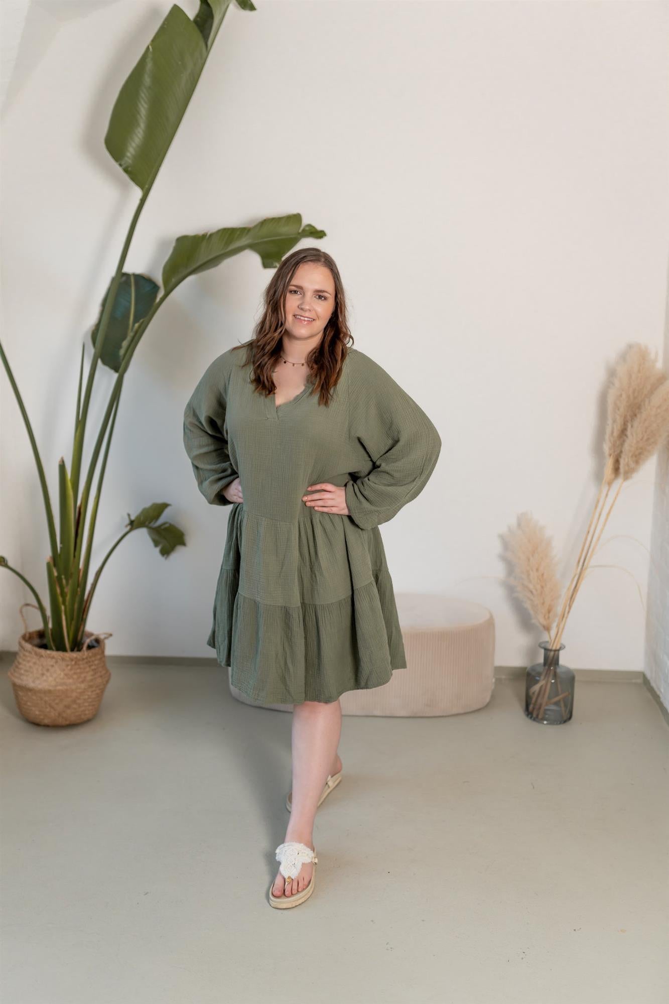 Musselin Kleid mit V-Ausschnitt
