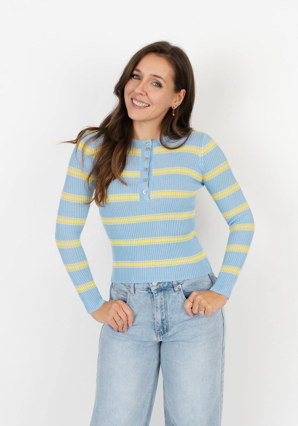 Langarmshirt gestreift mit Knopfleiste