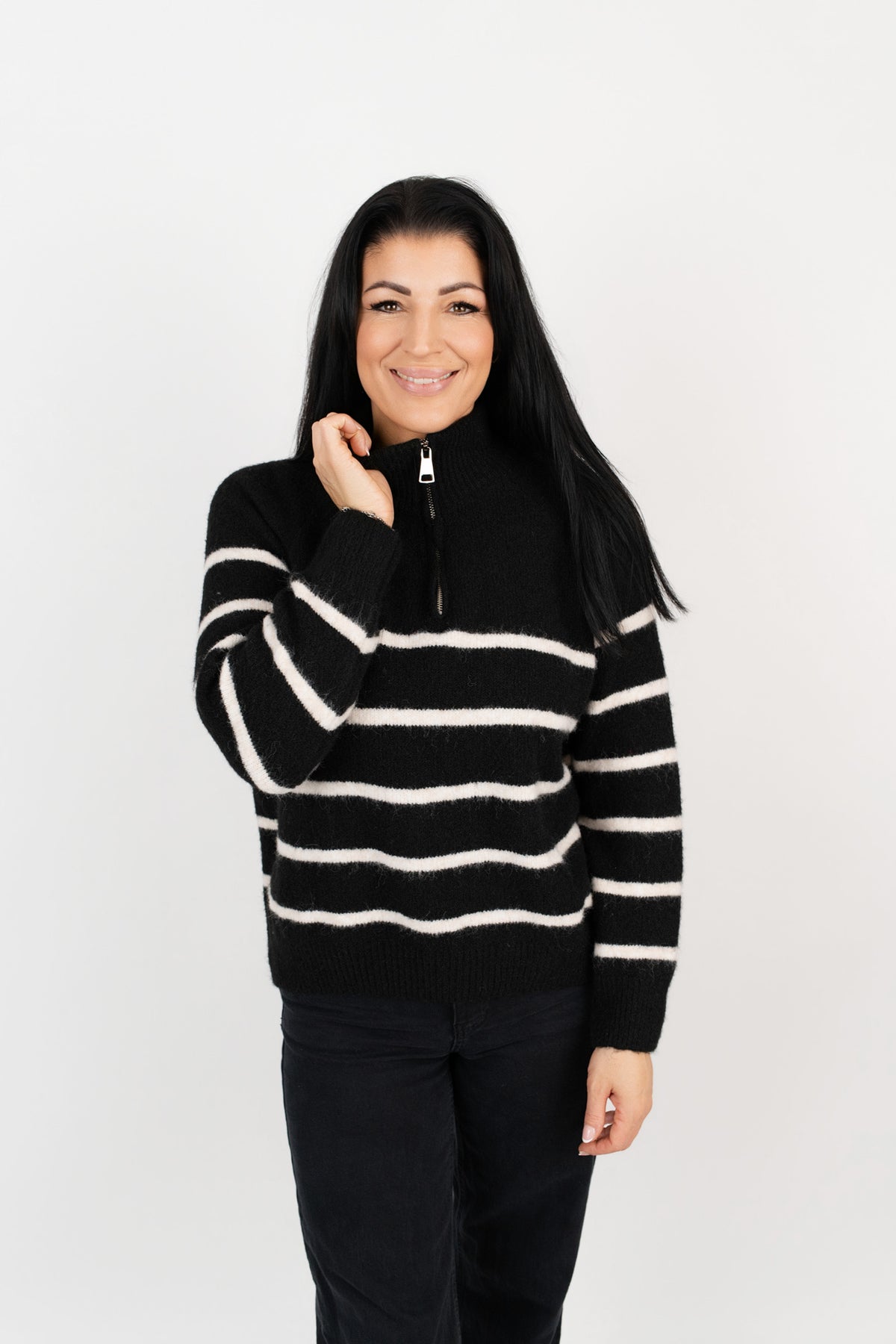 Pullover mit kurzem Reißverschluss am Kragen