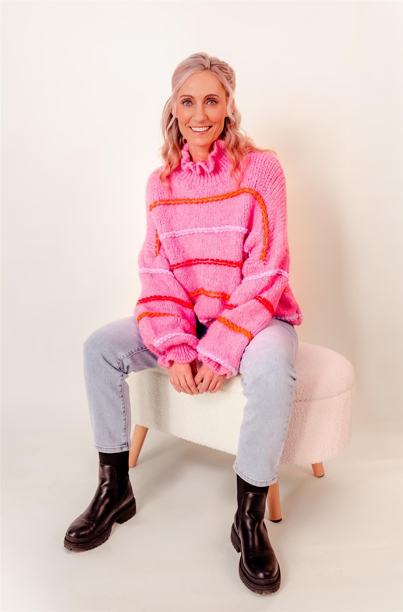Pullover gestreift mit Volant Details