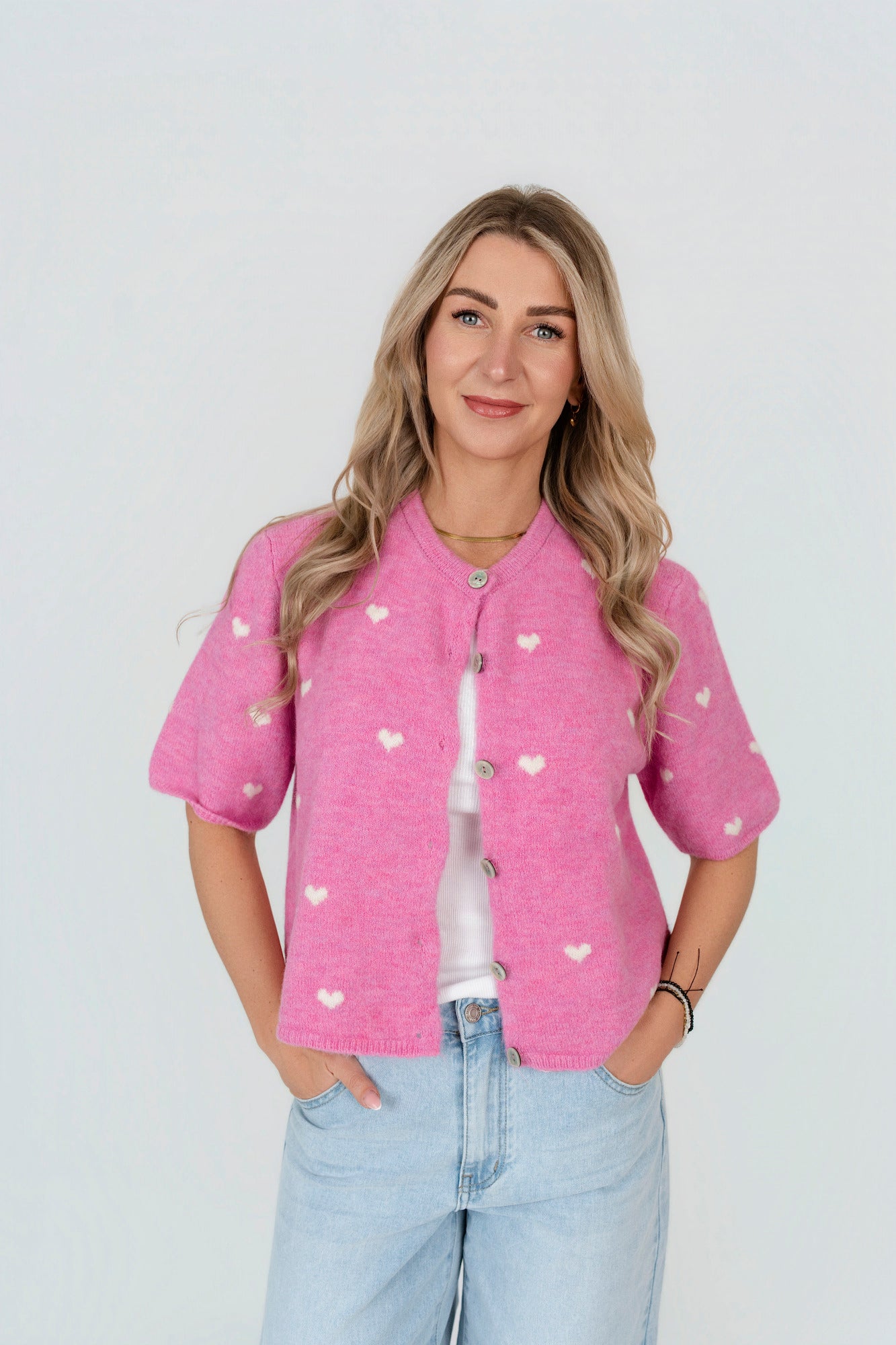 Strickjacke kurzarm mit Herzen