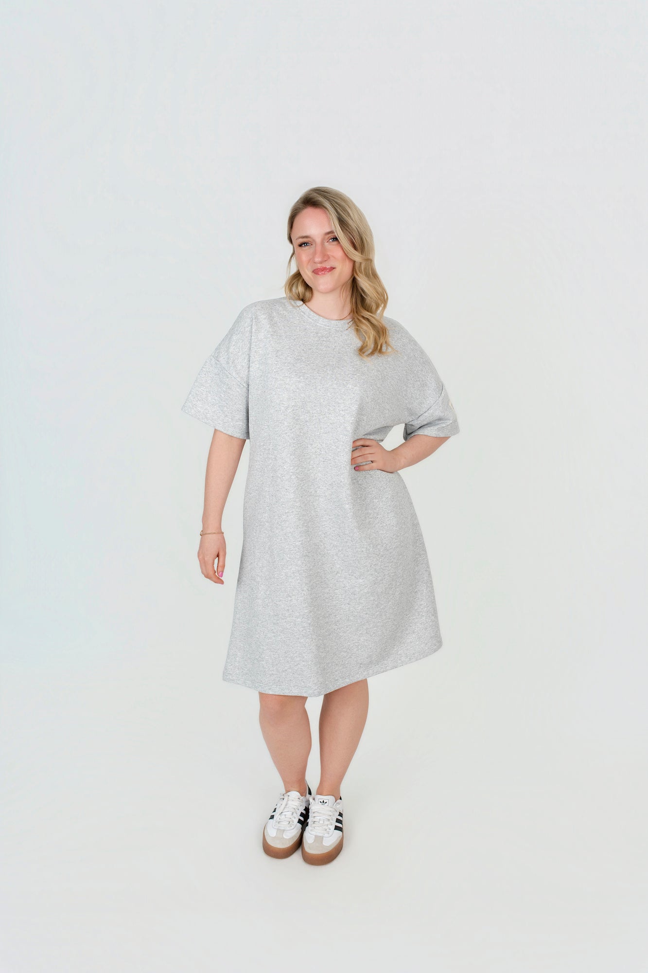 Shirt-Kleid mit Taschen