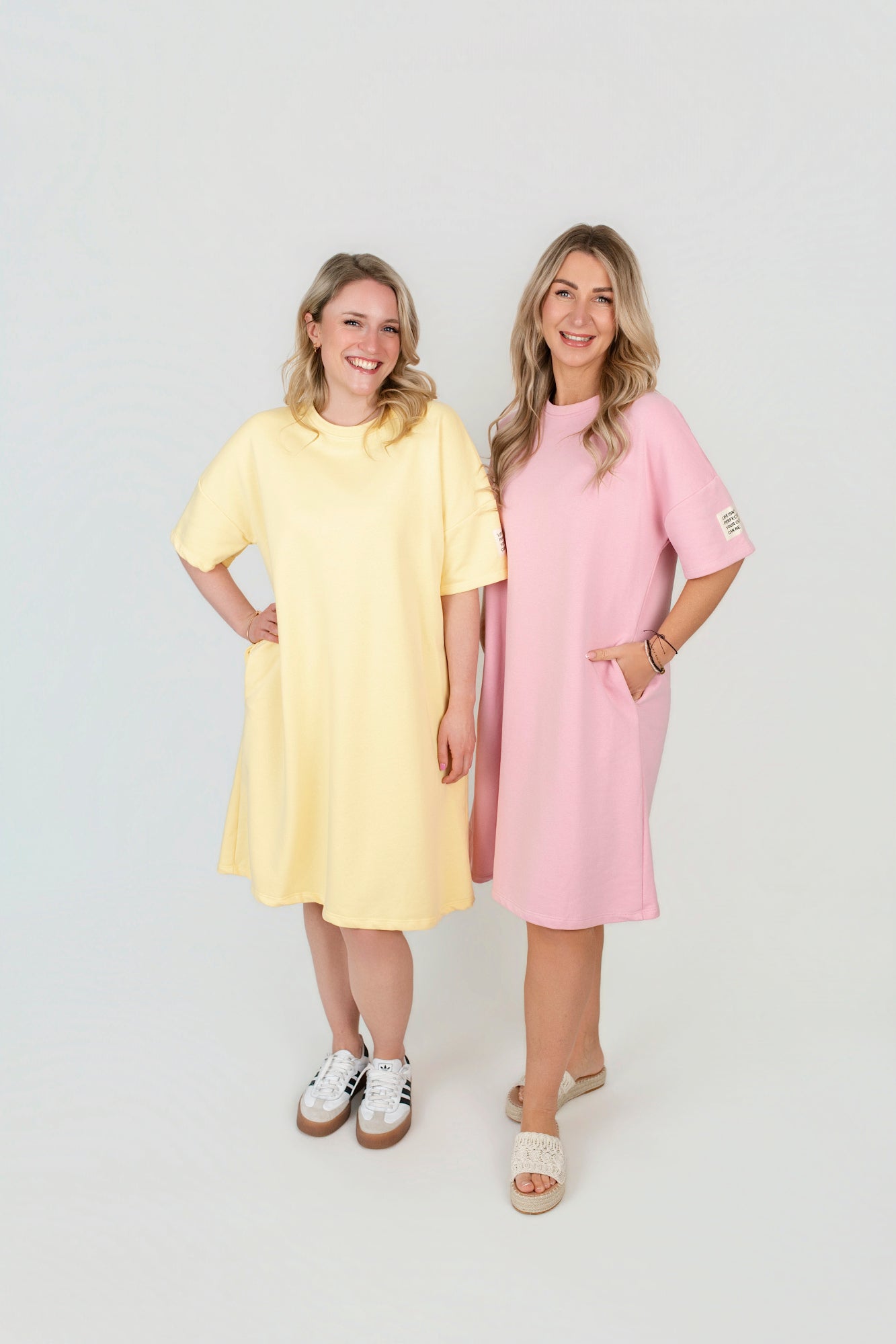 Shirt-Kleid mit Taschen