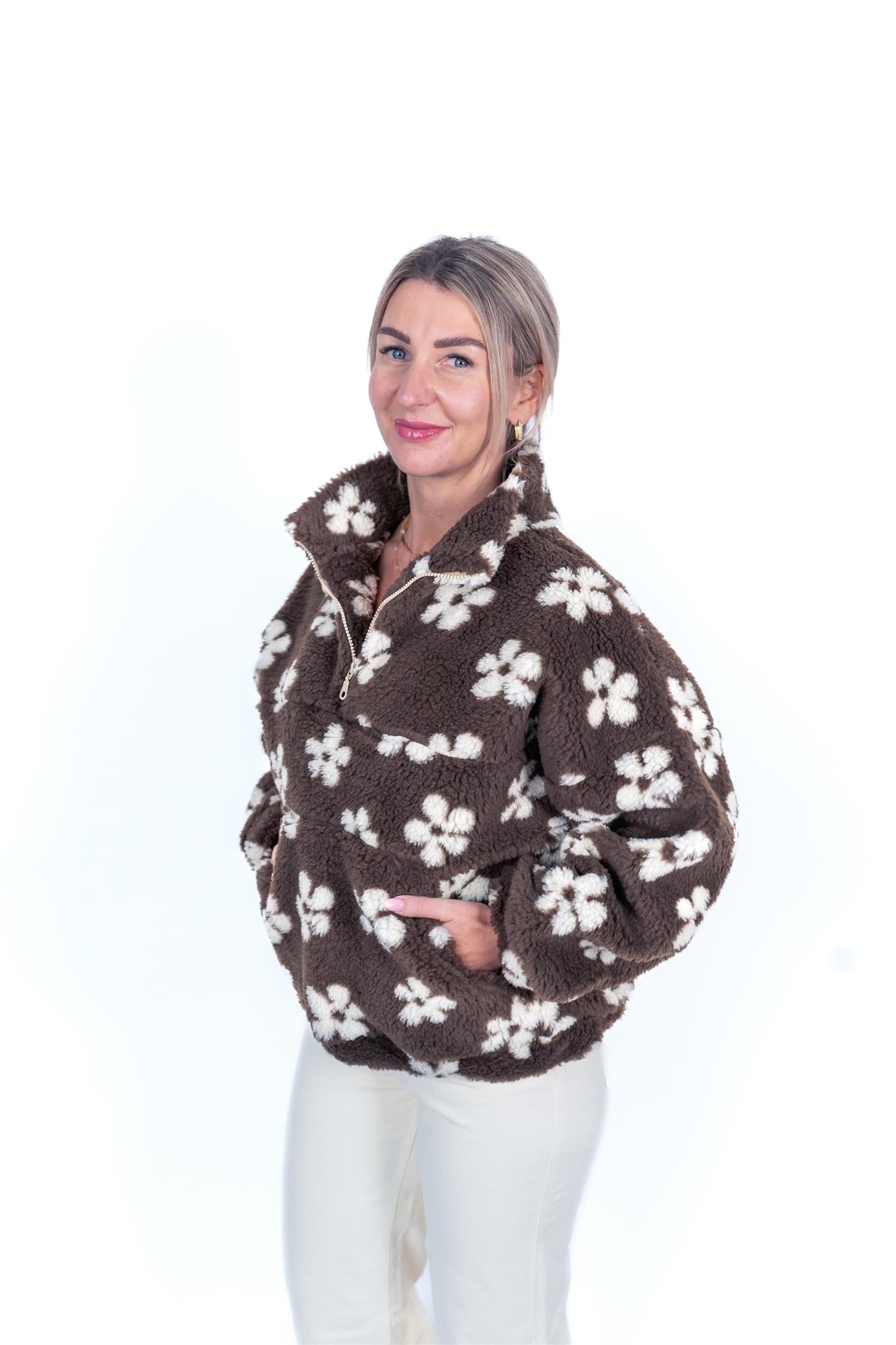 Sweater in Teddyfleece Blumen