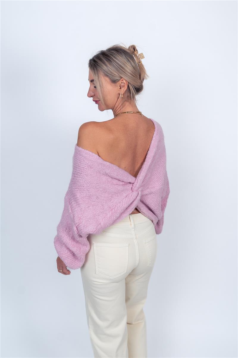 Pullover mit Knoten
