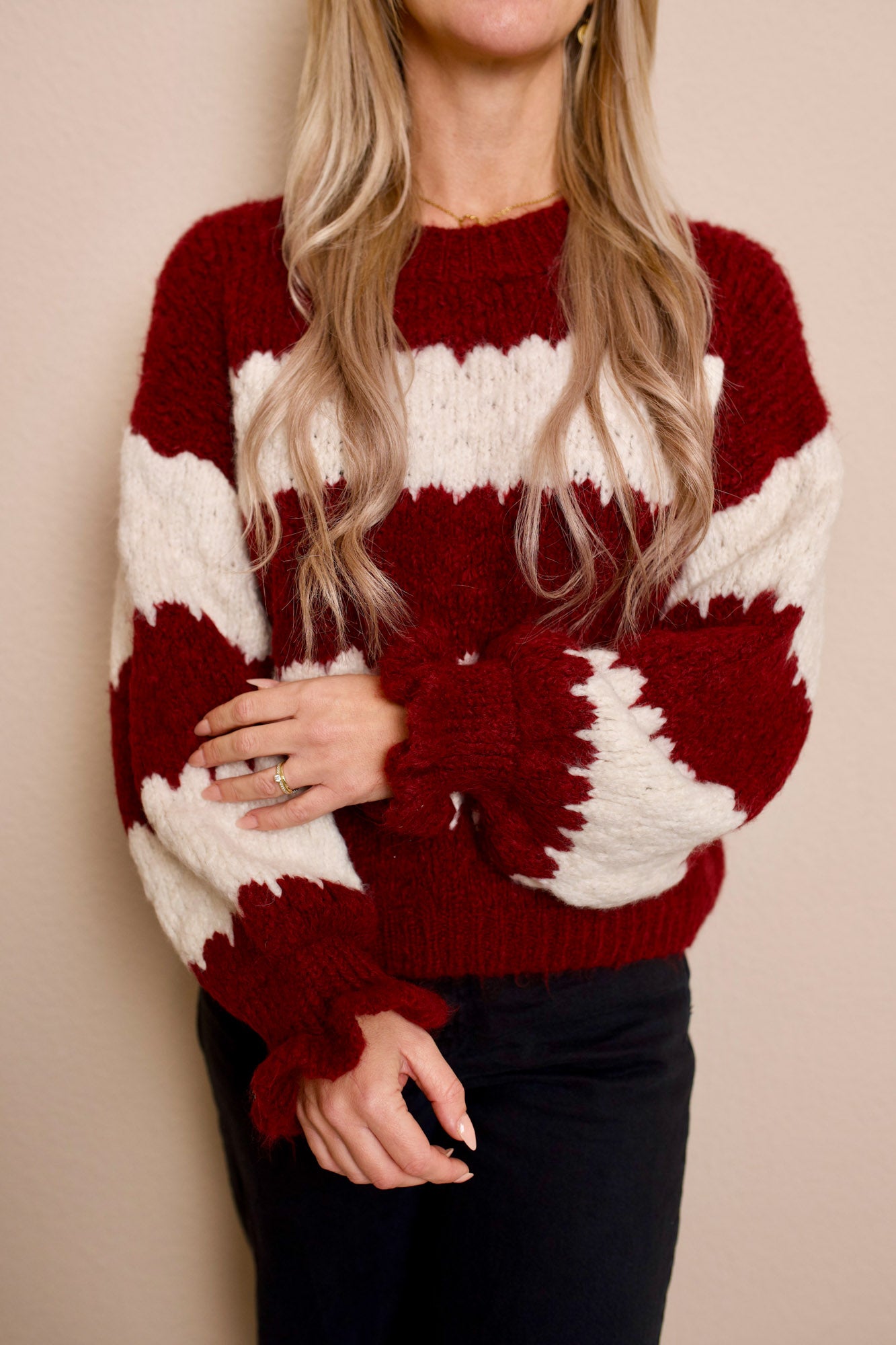 Pullover mit Blockstreifen und Rüschen
