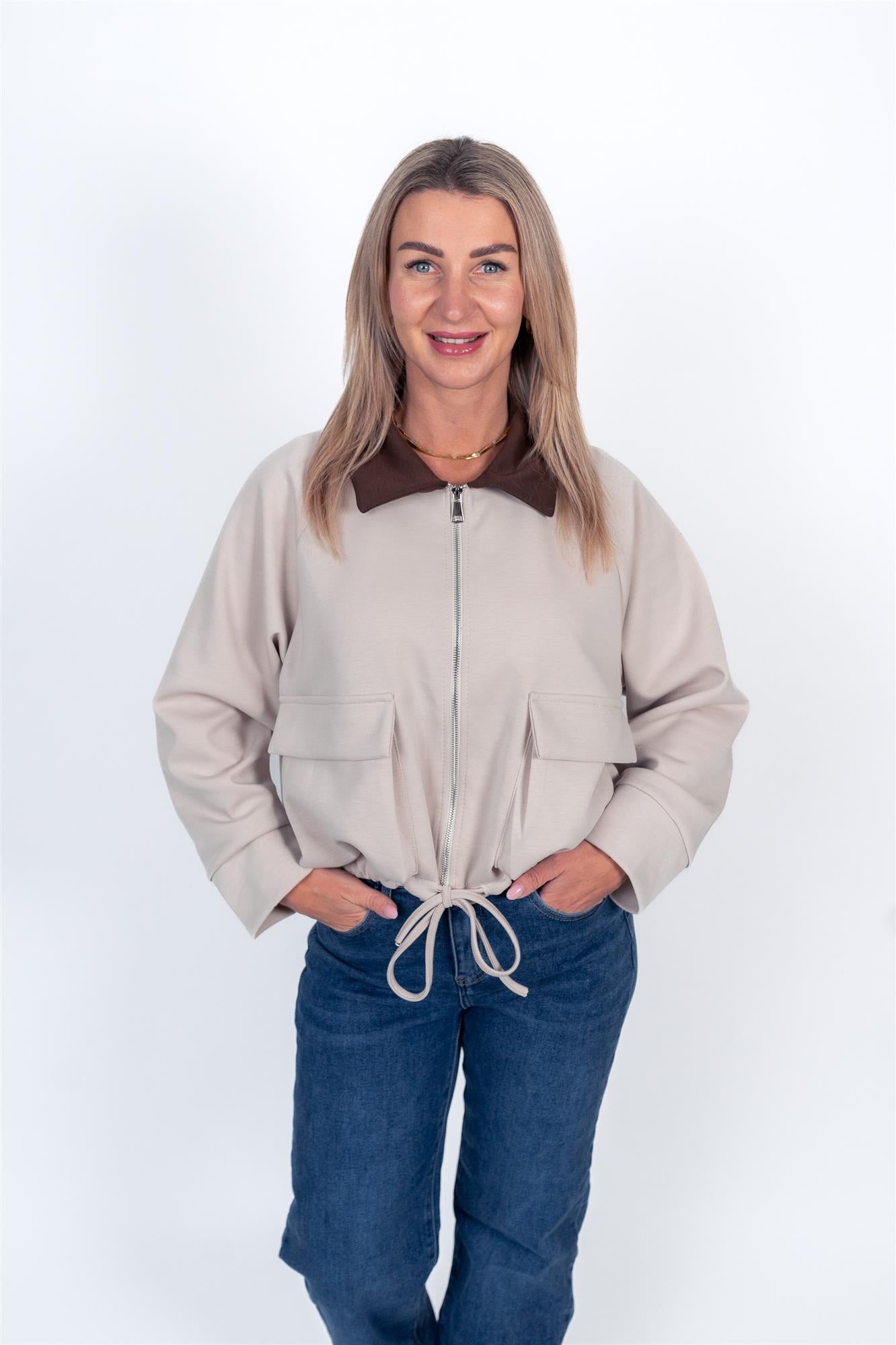 Jacke mit Kragen