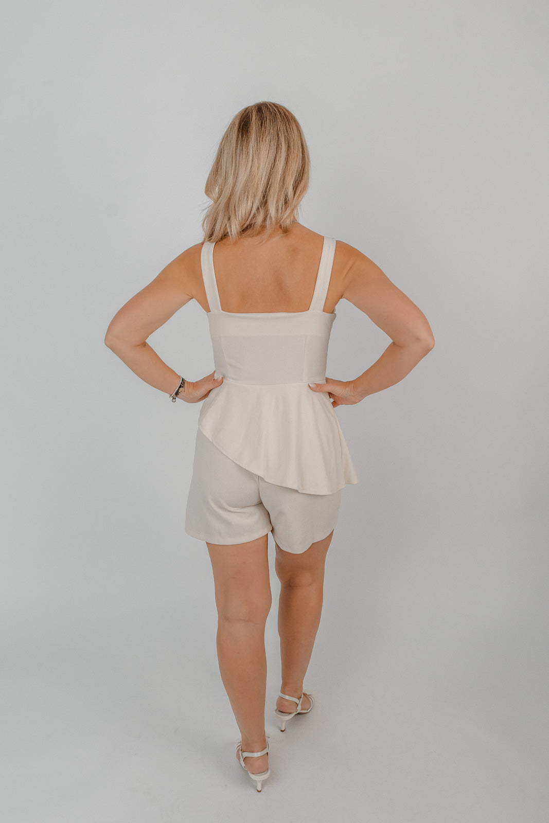 Kurzer Jumpsuit