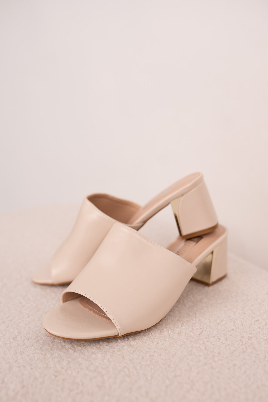 Pantolette in creme