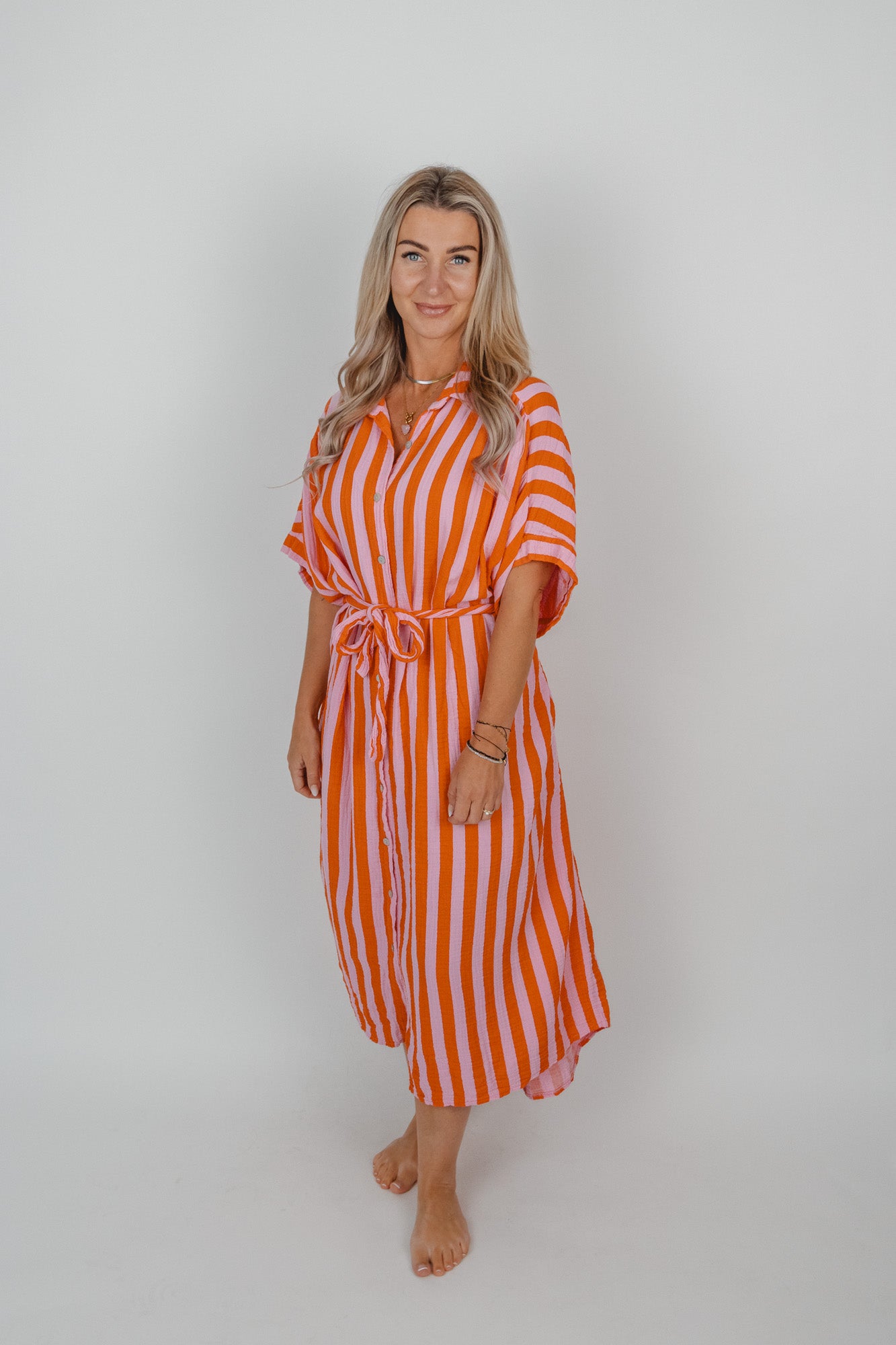 Musselin Kleid mit Kragen und Gürtel