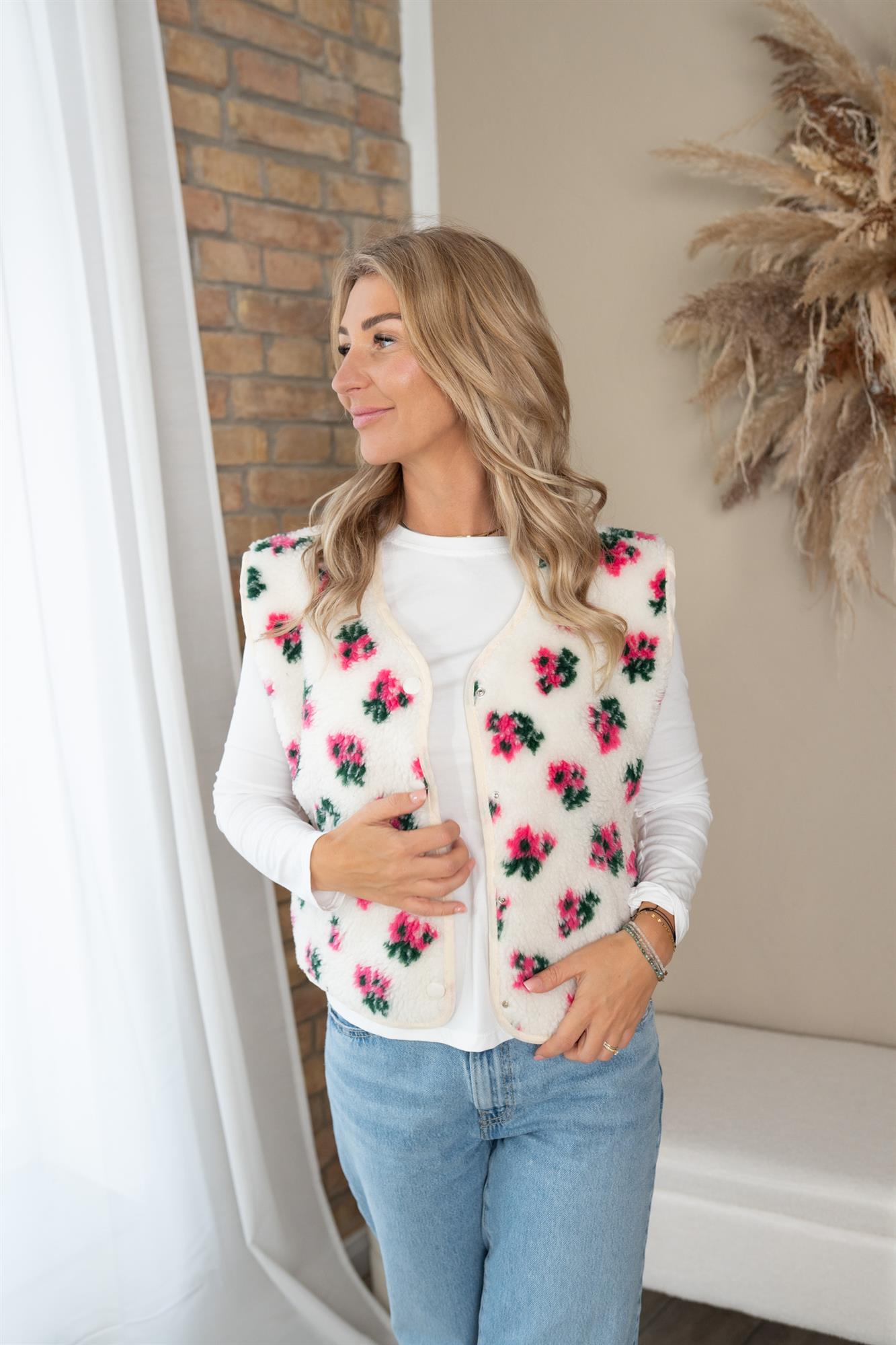 Weste mit Blumen weiss-pink