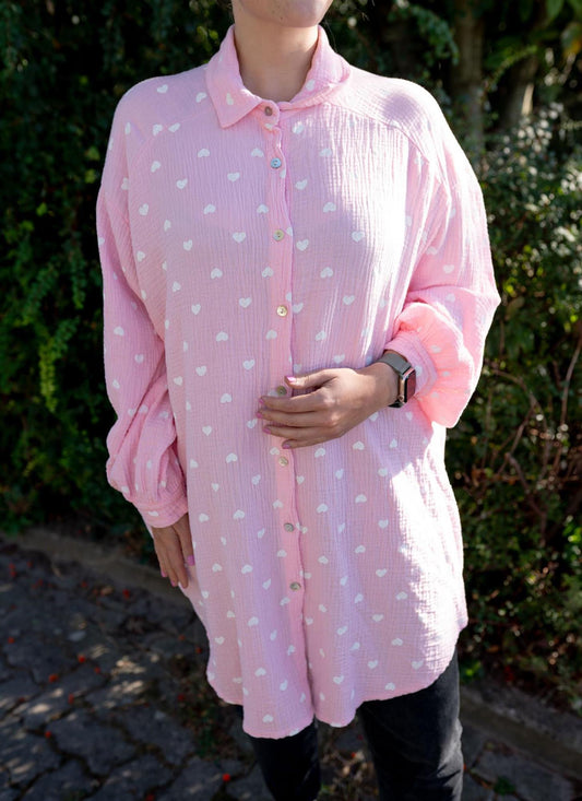 Musselin Bluse lang rosa mit weißen Herzen