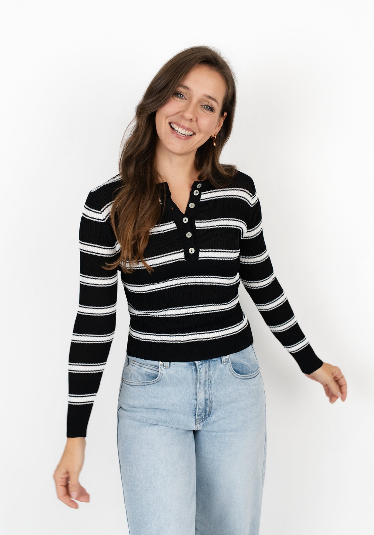 Langarmshirt gestreift mit Knopfleiste