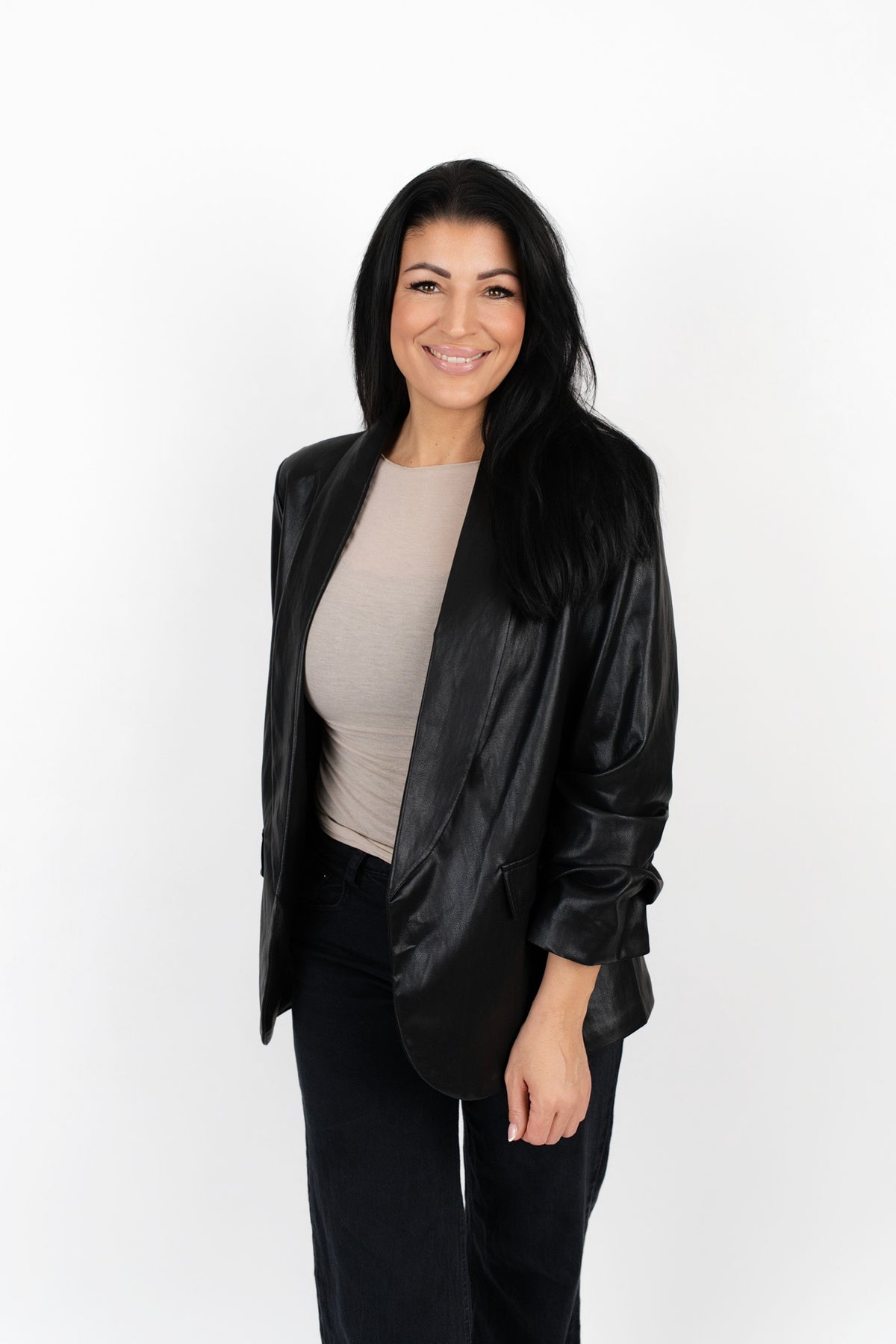 Blazer in Lederoptik mit gerafften Ärmeln