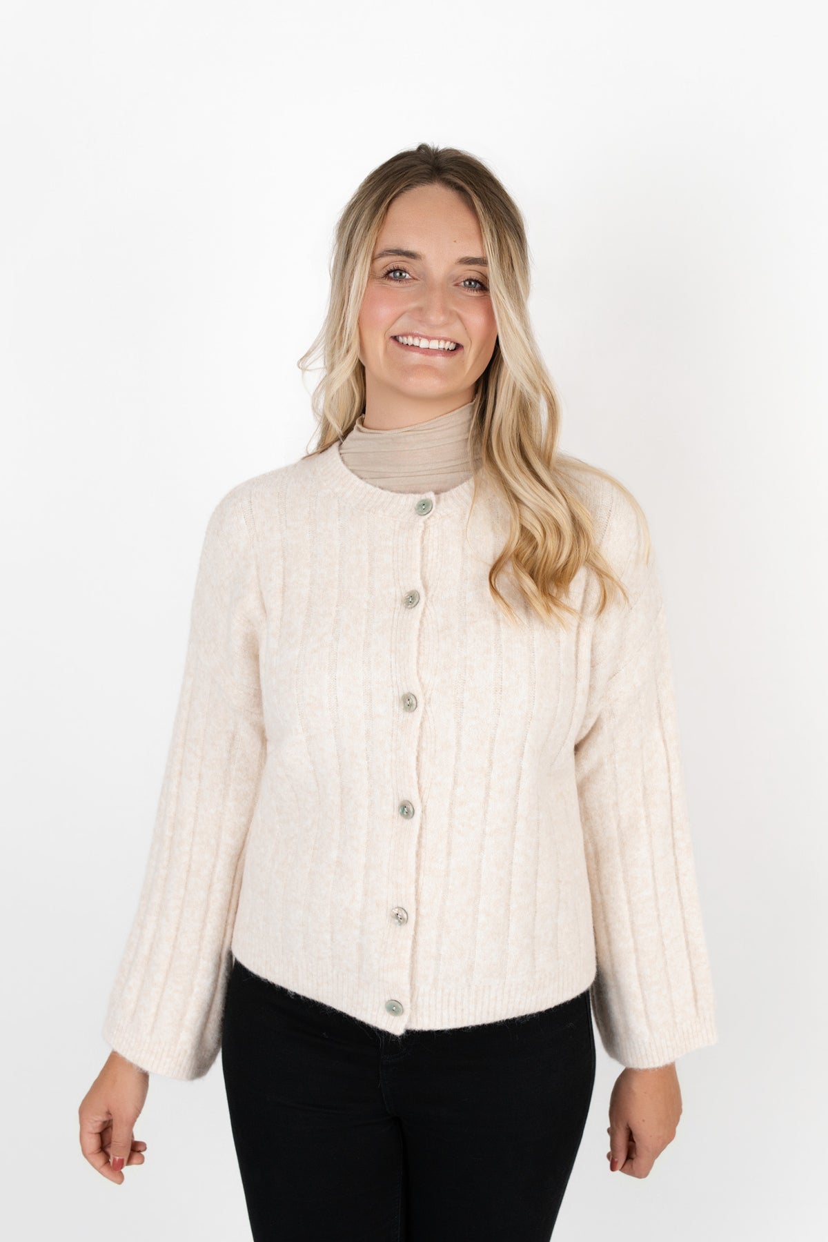 Strickjacke mit Knopfleiste