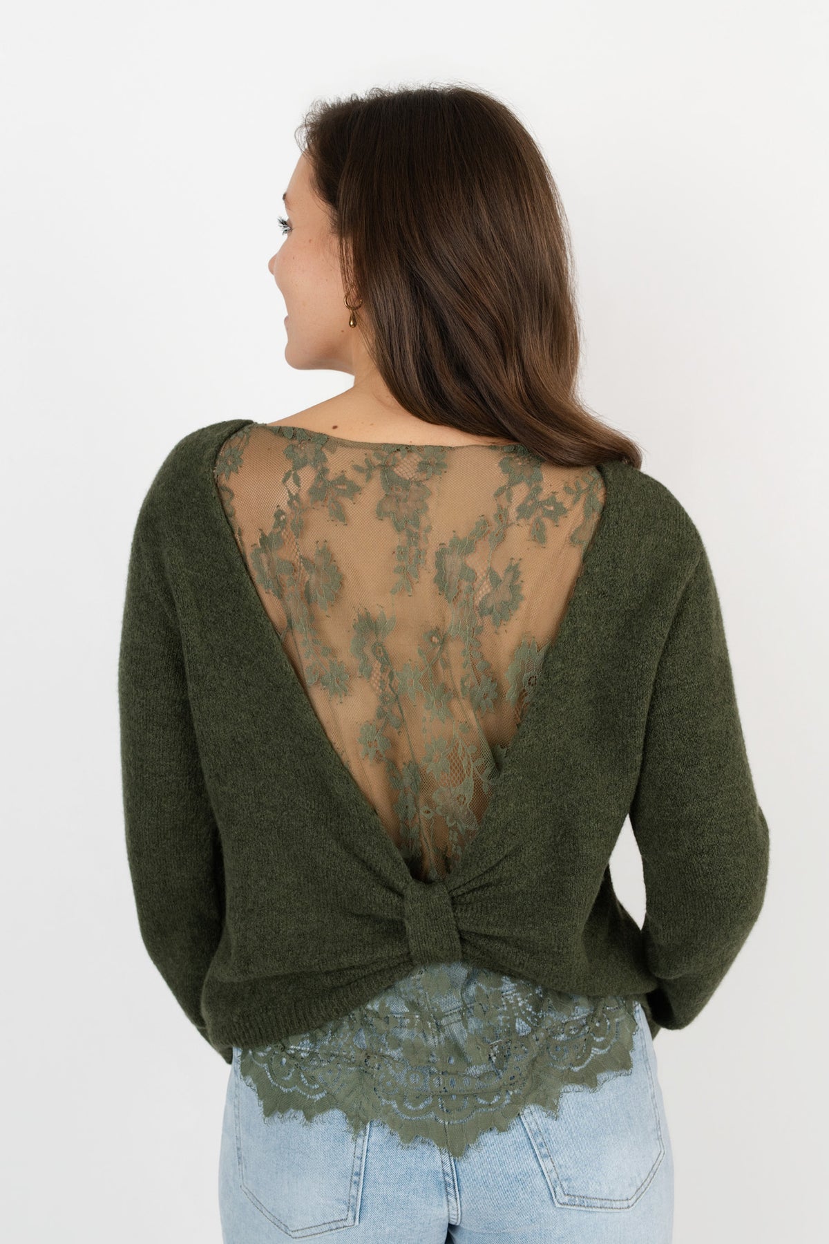 Pullover mit Spitze und Knotendetail