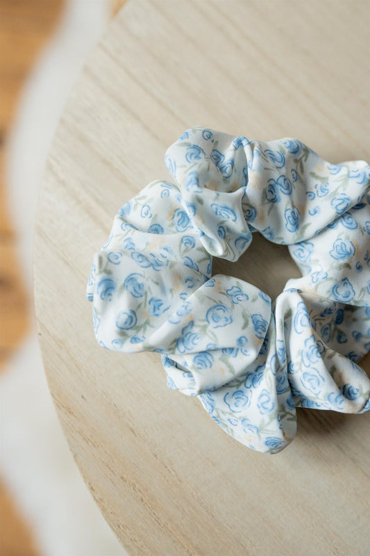 Scrunchie Blumenmuster weiss-blau