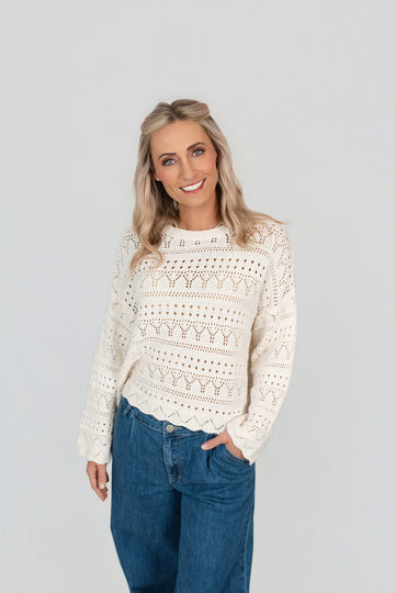 Pullover mit Lochstrickmuster