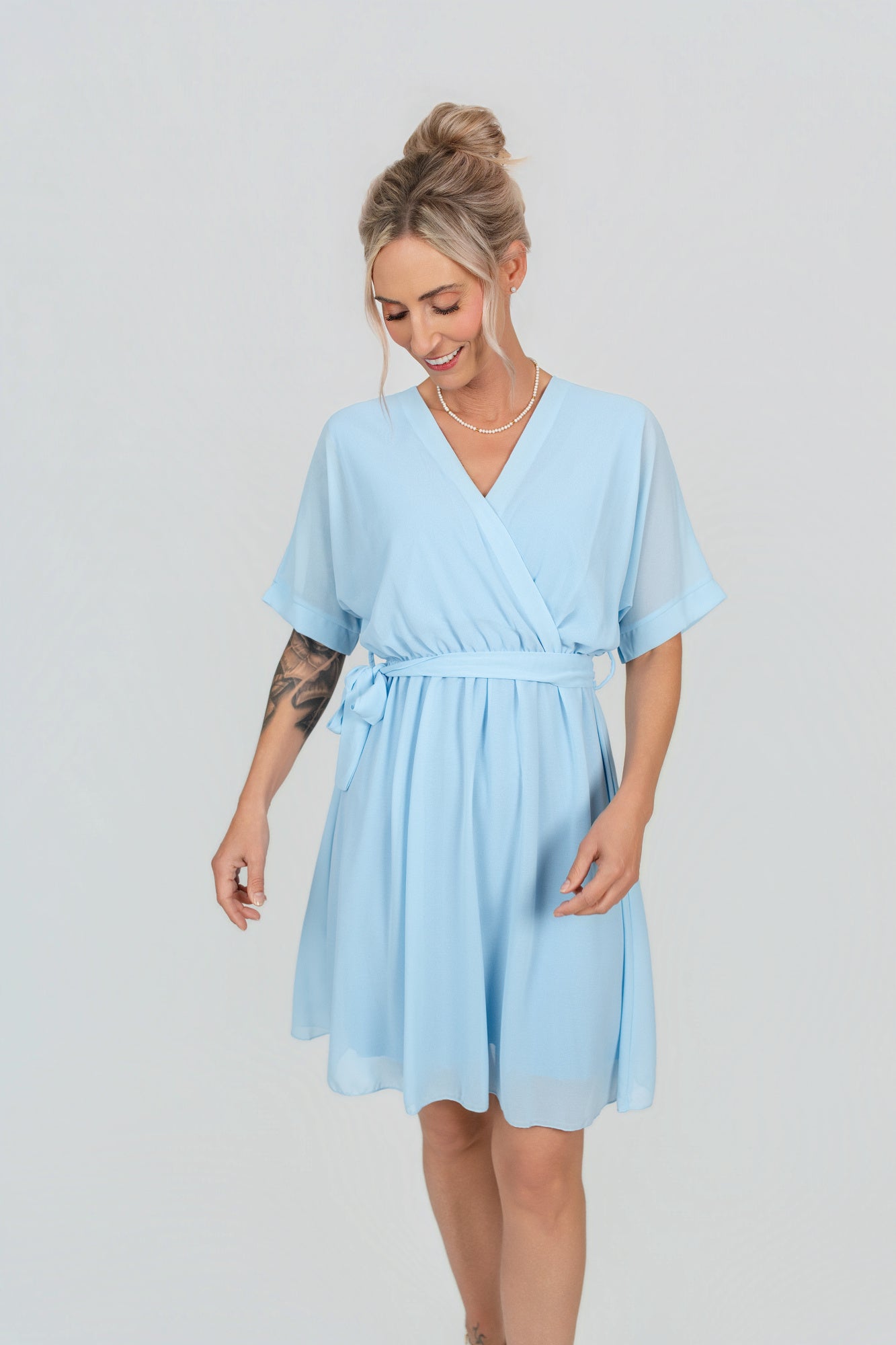 Kleid mit Schleife kurzarm