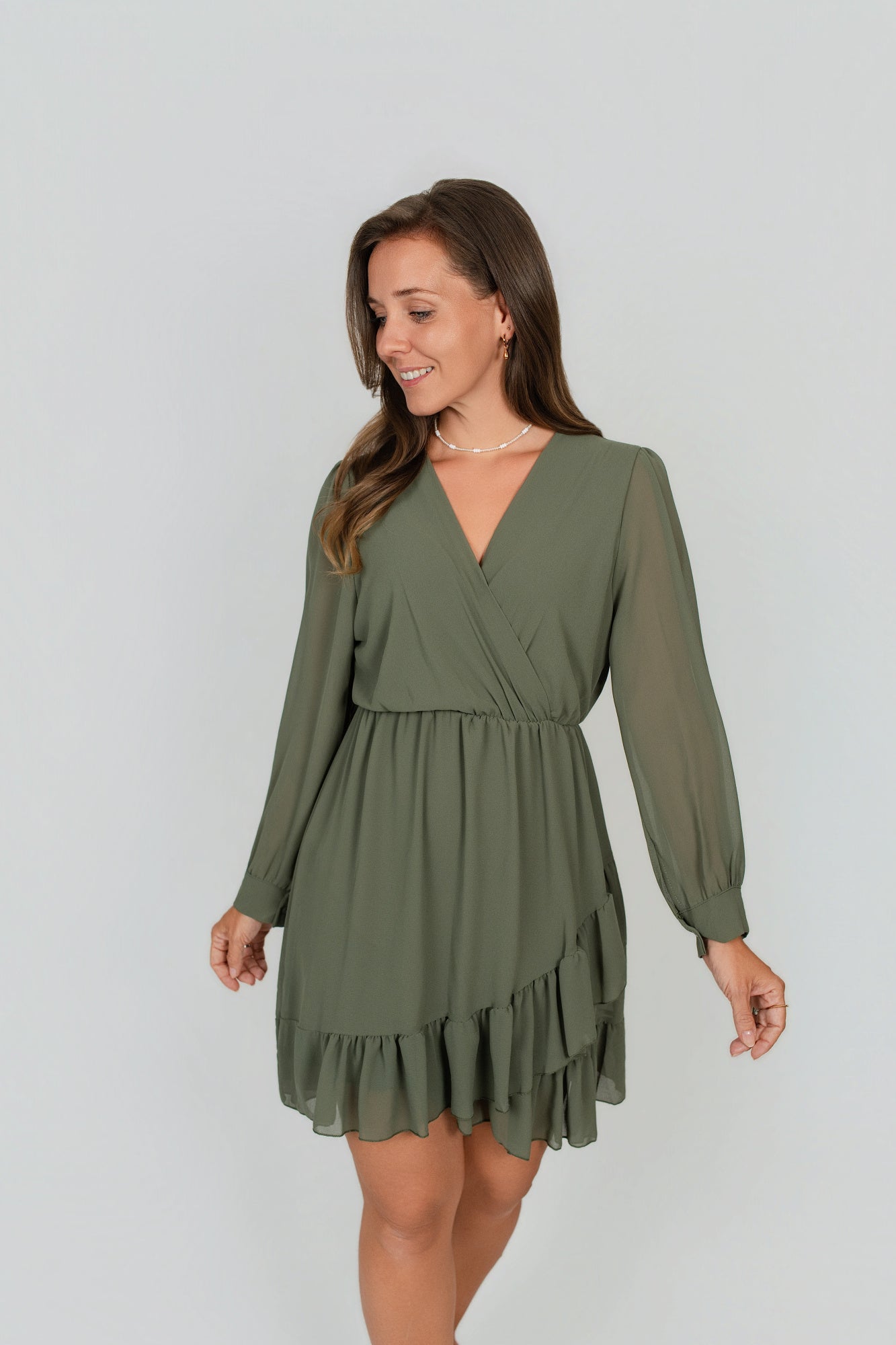 Chiffon Kleid mit V-Ausschnitt