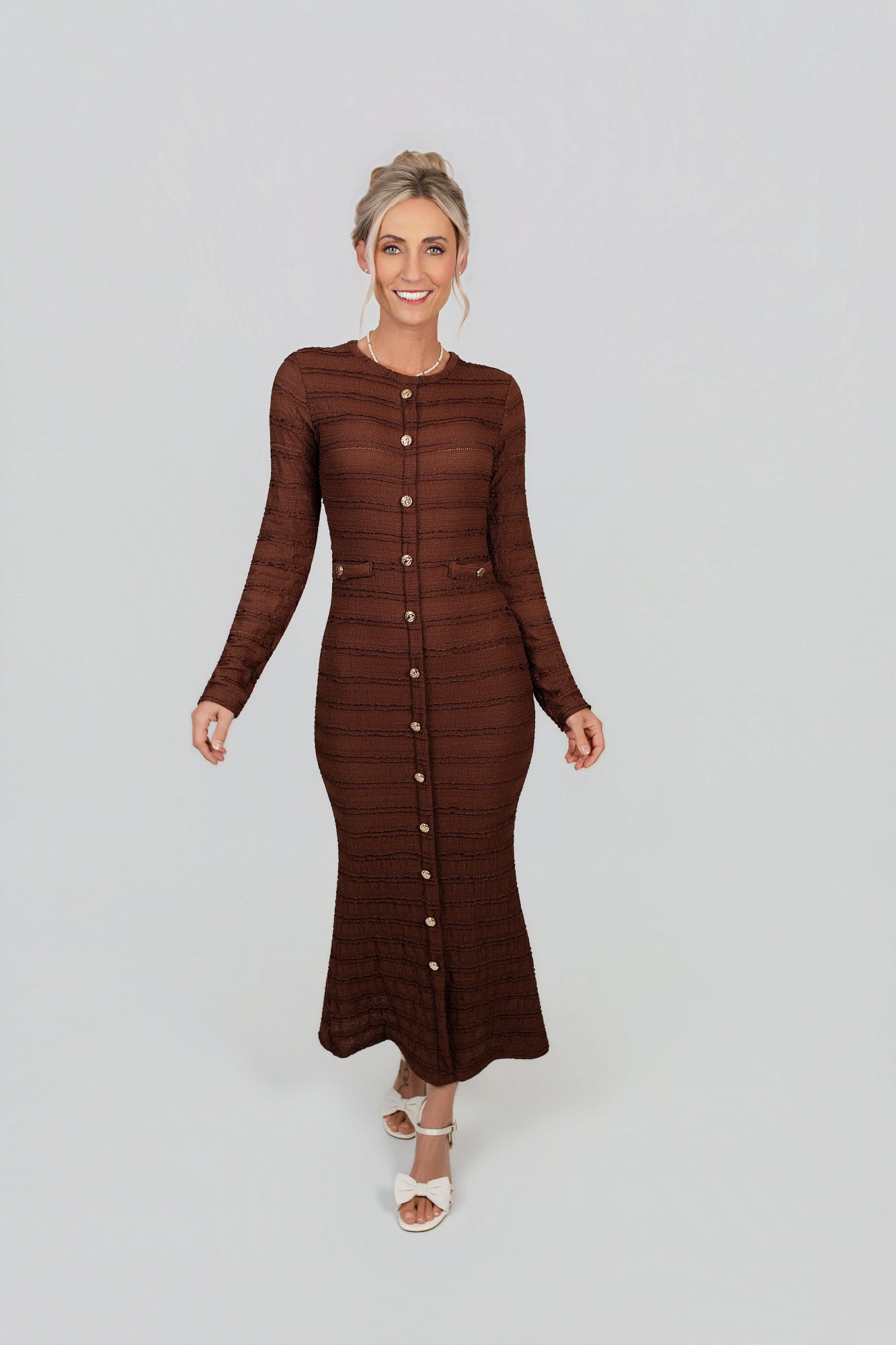 Maxi Kleid mit goldenen Knöpfen