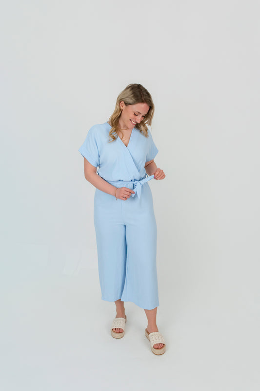 Jumpsuit mit V-Ausschnitt