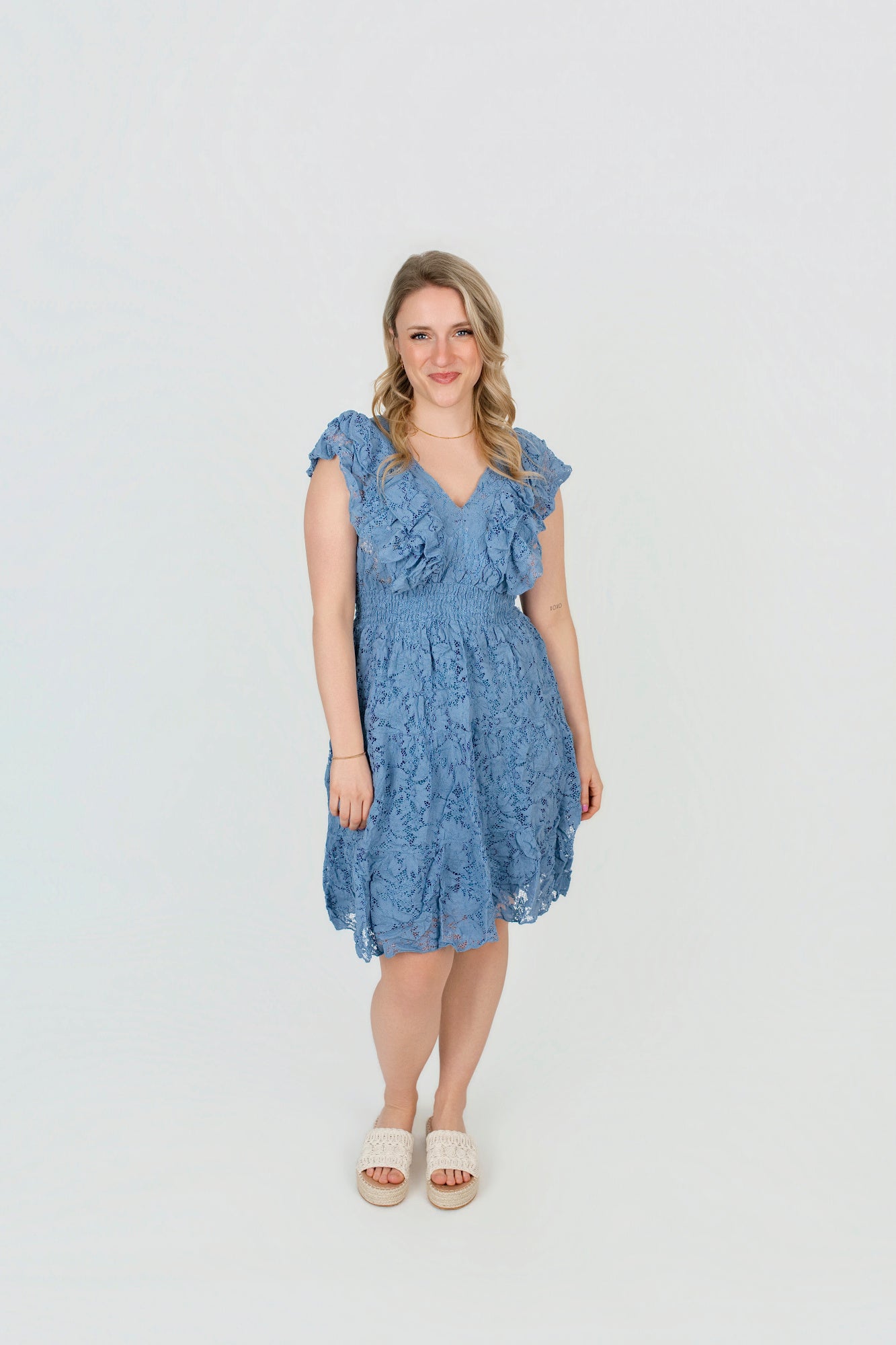 Kleid mit Spitze V-Ausschnitt