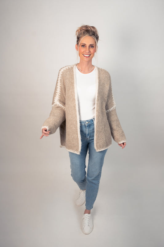 Cardigan mit abgesetzten Nähten