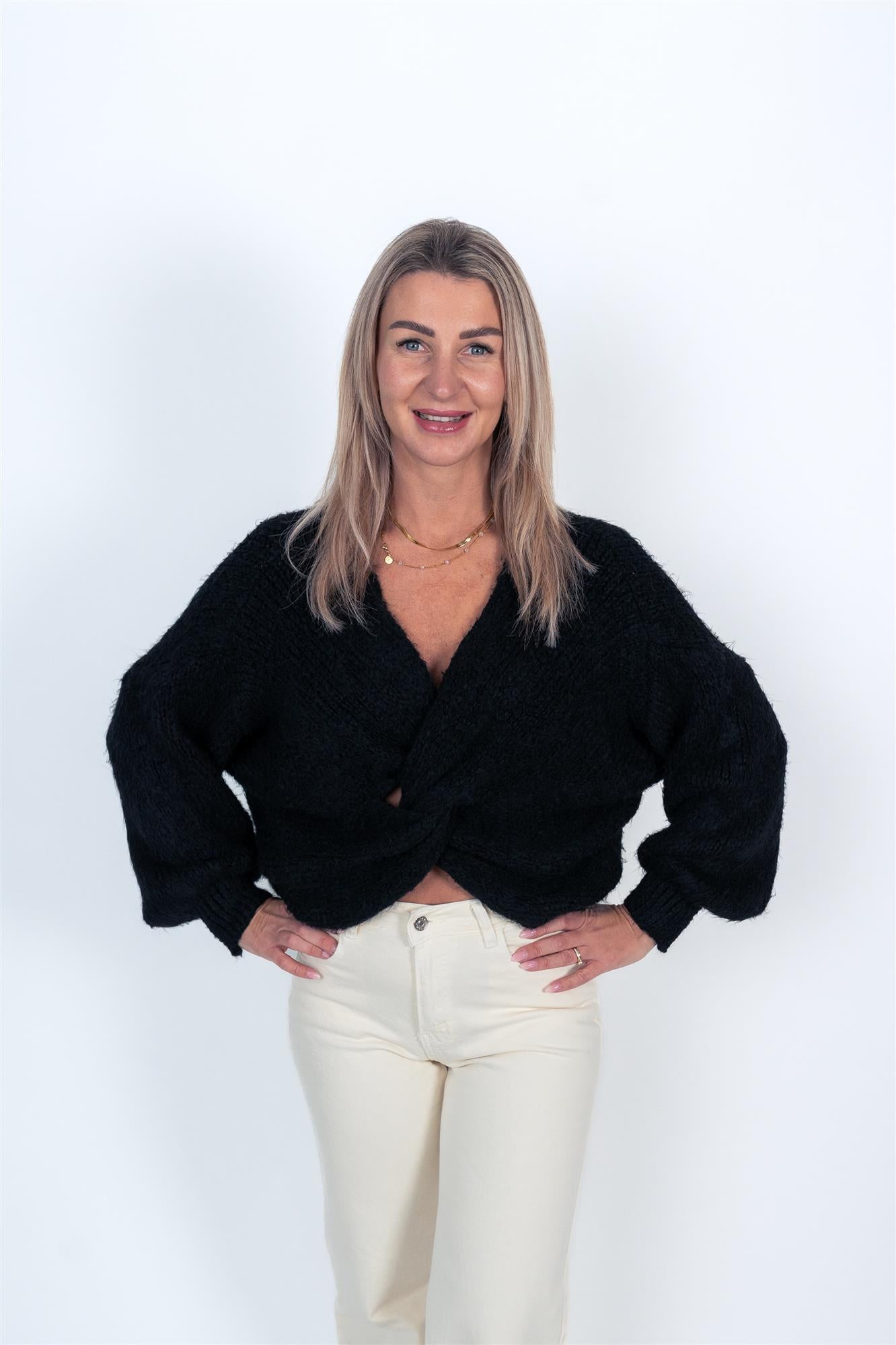 Pullover mit Knoten