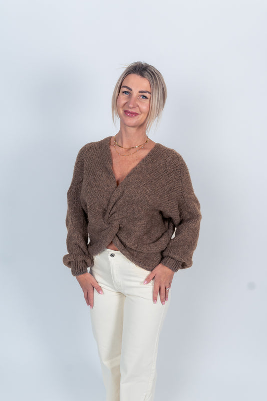 Pullover mit Knoten