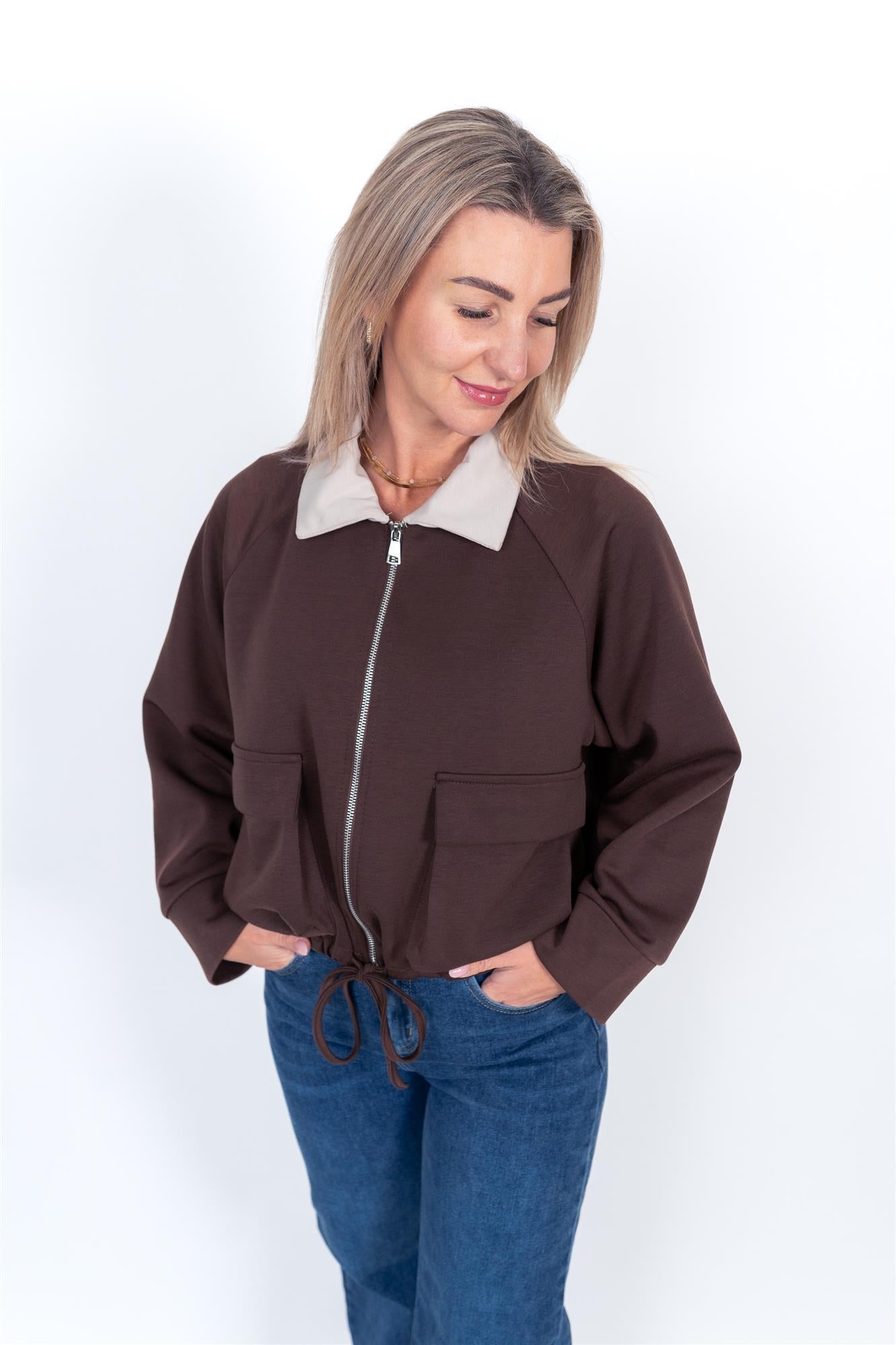 Jacke mit Kragen
