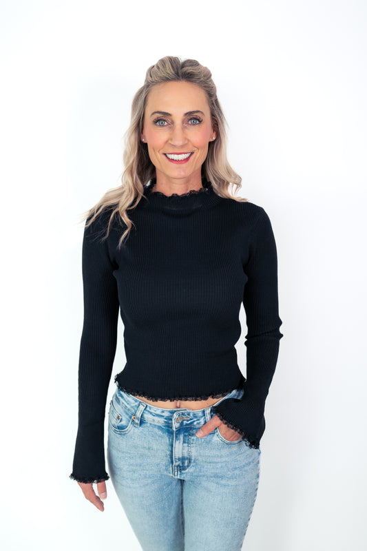 Pullover gerippt mit Stehkragen und Spitze