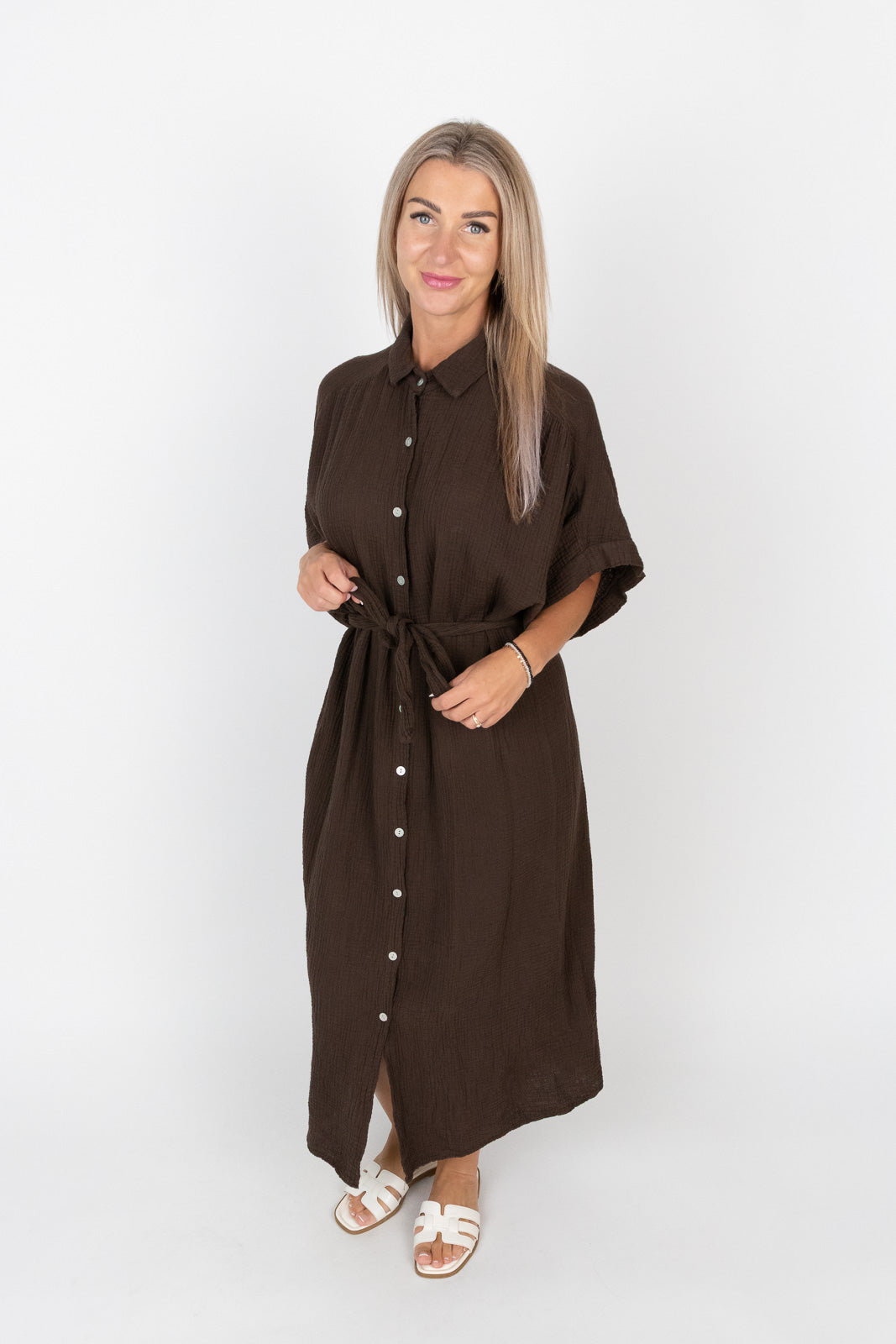 Musselin Kleid mit Kragen und Gürtel