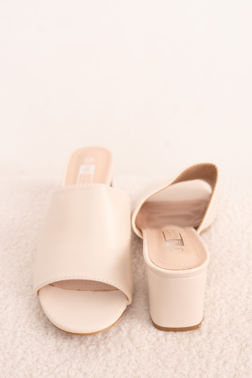 Pantolette in creme