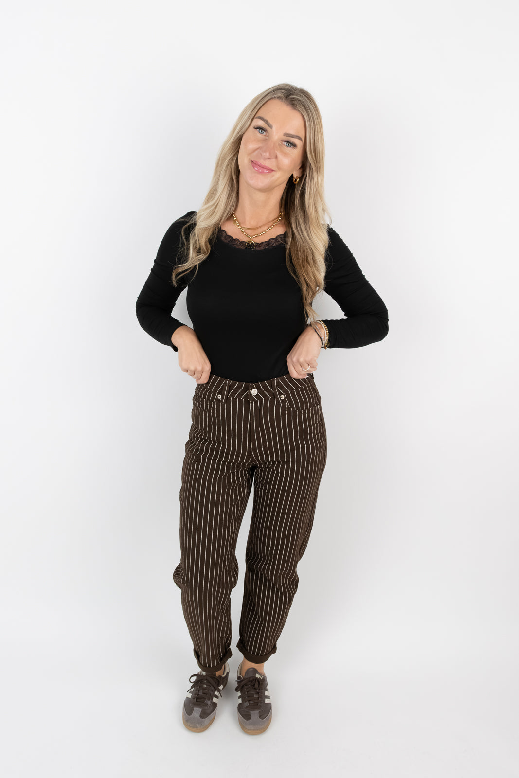 Mom Jeans gestreift