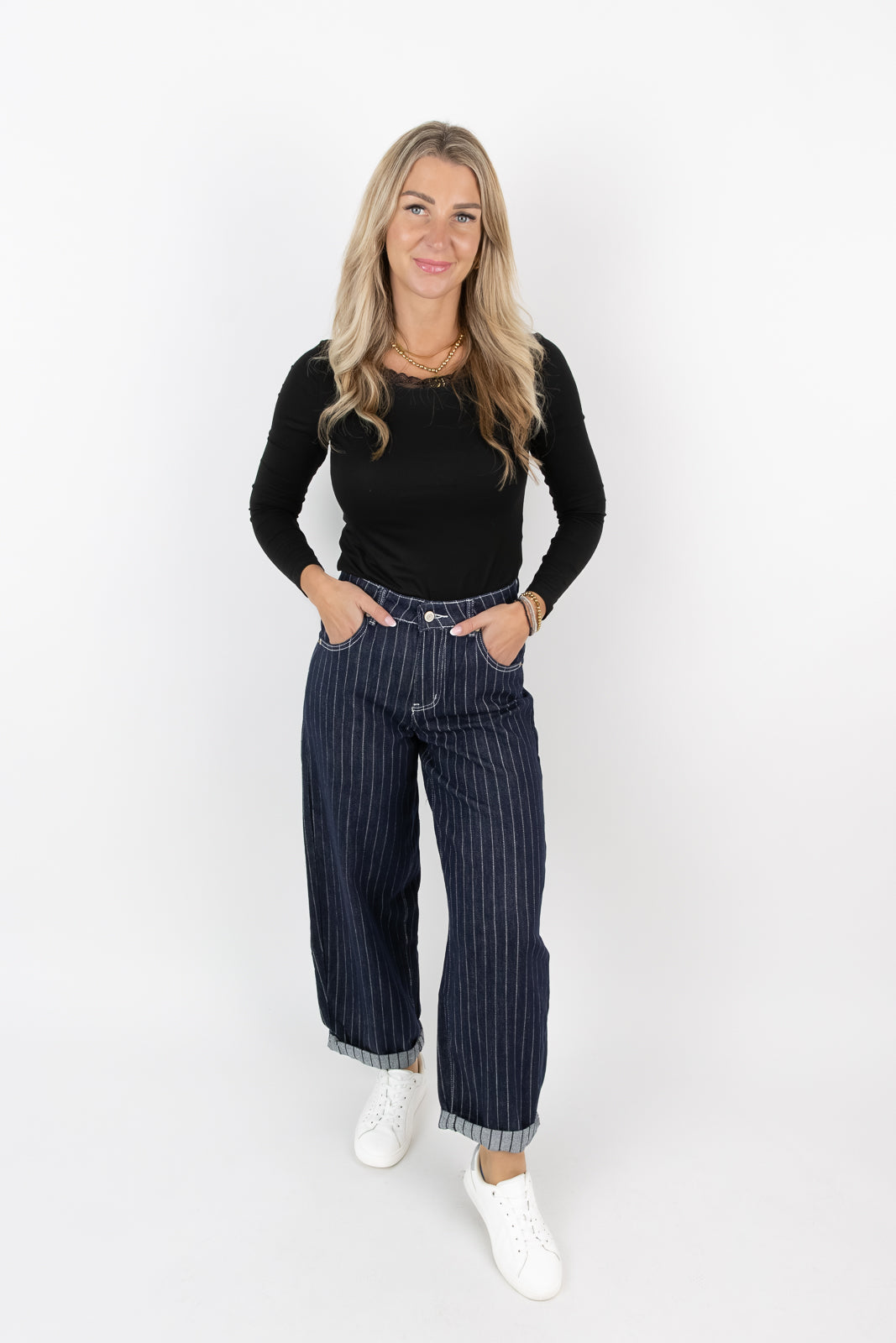 Jeans Balloon Fit mit Streifen