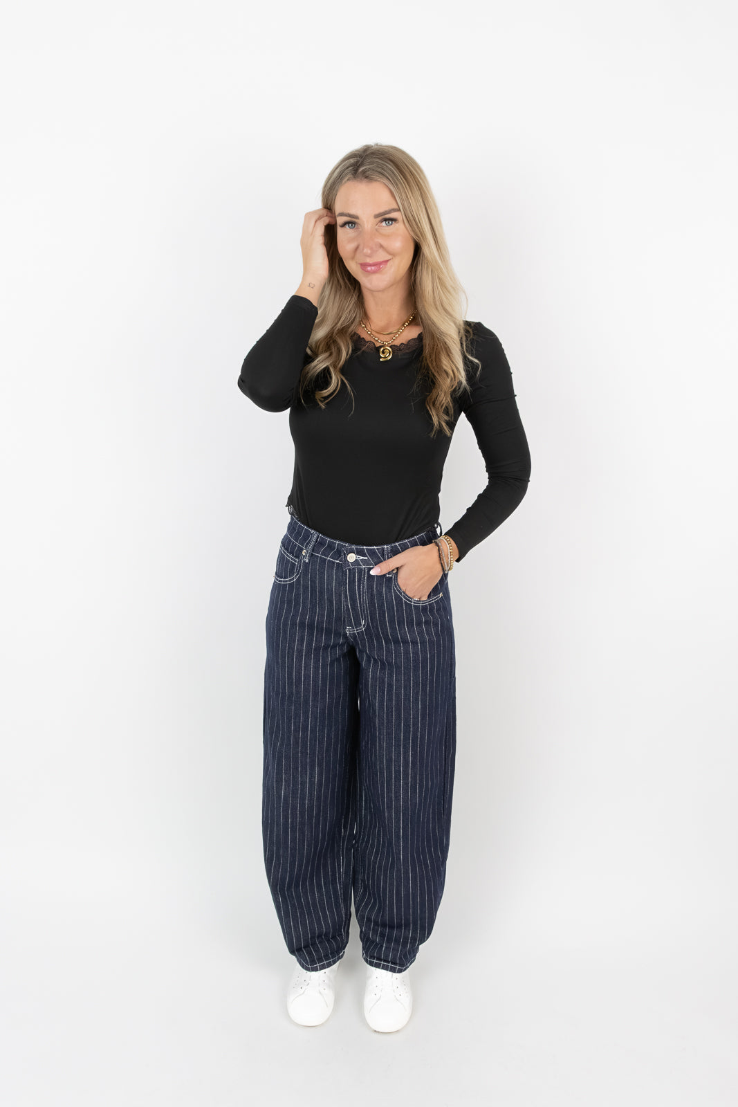 Jeans Balloon Fit mit Streifen